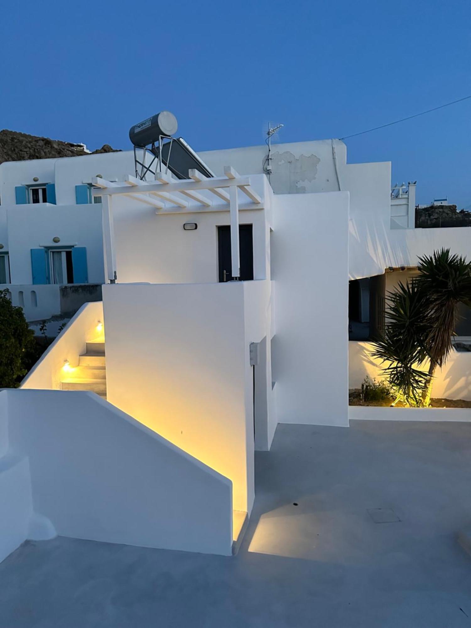 The Coast Suites Tourlos Eksteriør bilde