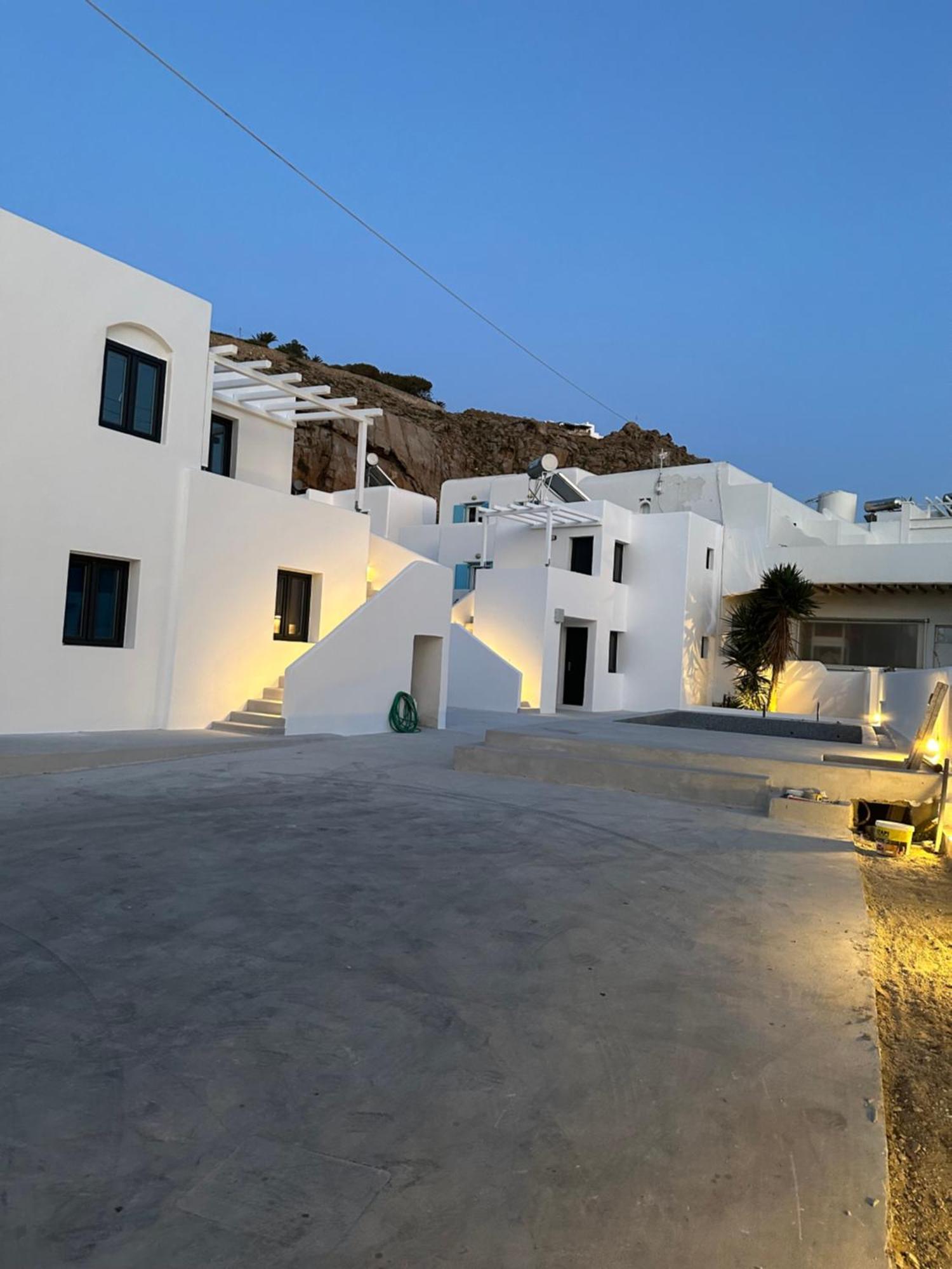 The Coast Suites Tourlos Eksteriør bilde